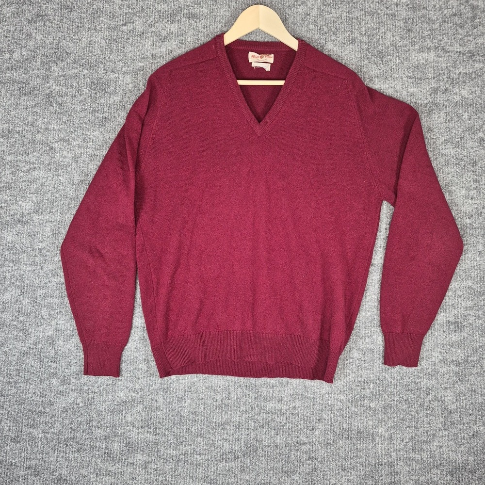 Alan Paine Burgundy Lambswool V Neck Sweater Men's L Made in England Classic - Picture 1 of 6